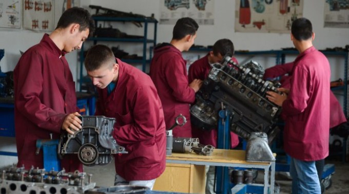 Arsimi profesional, trajnohen mbi 17 mije kursante, punesohen vetem 861